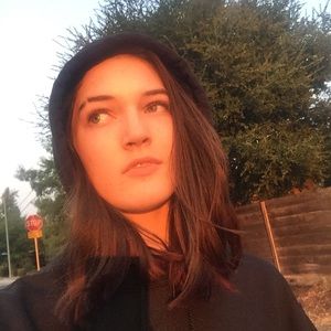 Meet your Posher, Isabella